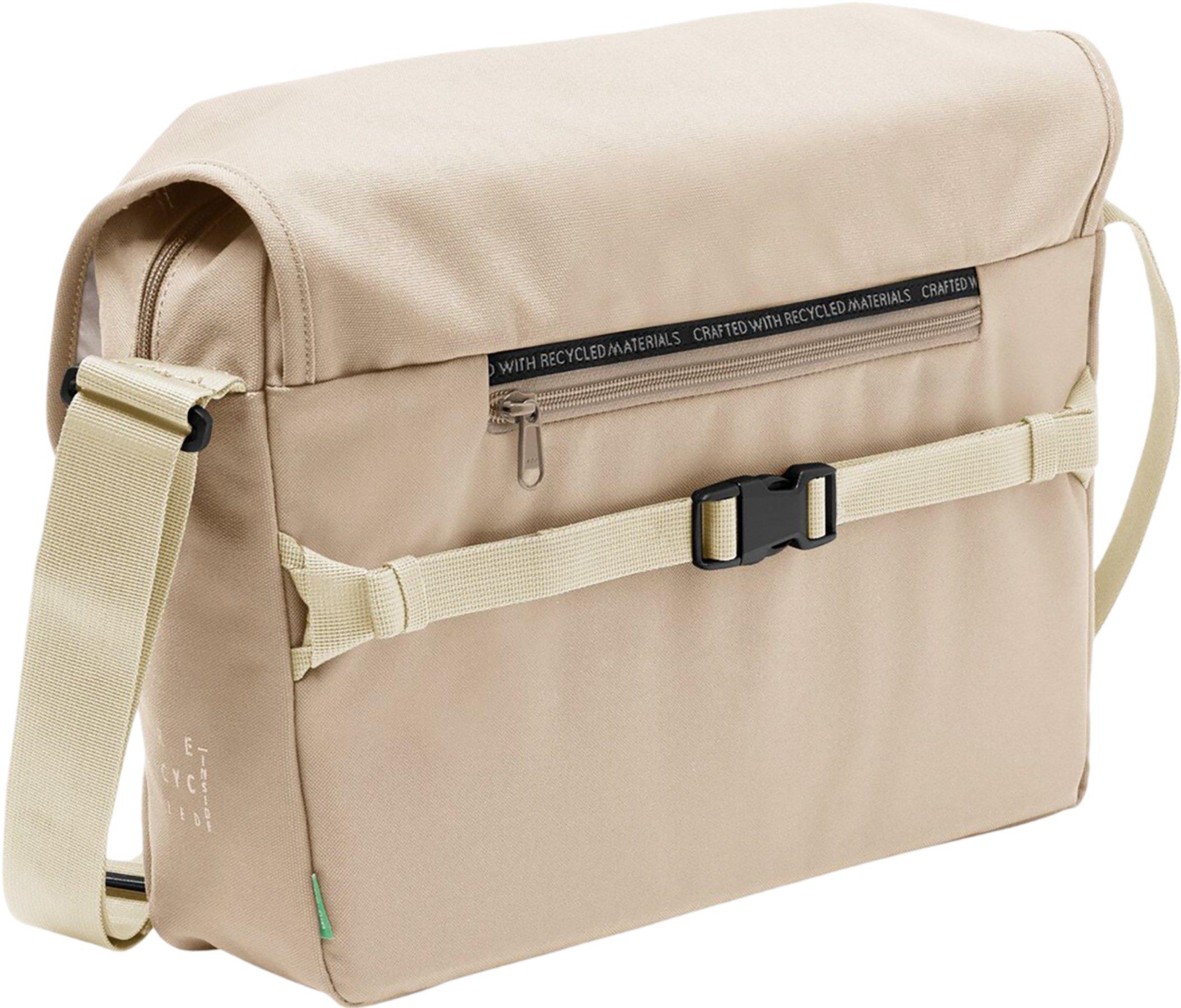 Product gallery image number 4 for product Coreway Shoulderbag 13L