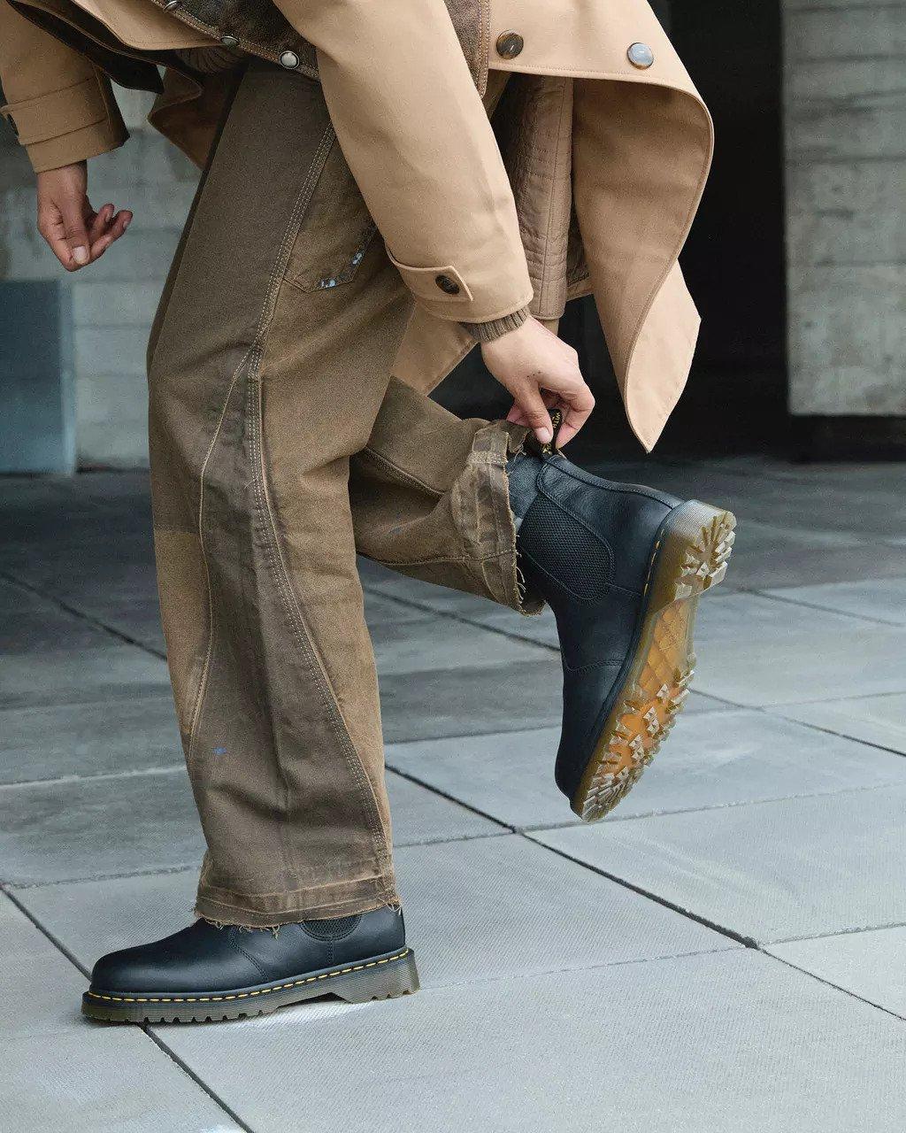 Product gallery image number 7 for product 2976 Warmwair Grizzly Chelsea Boots - Unisex