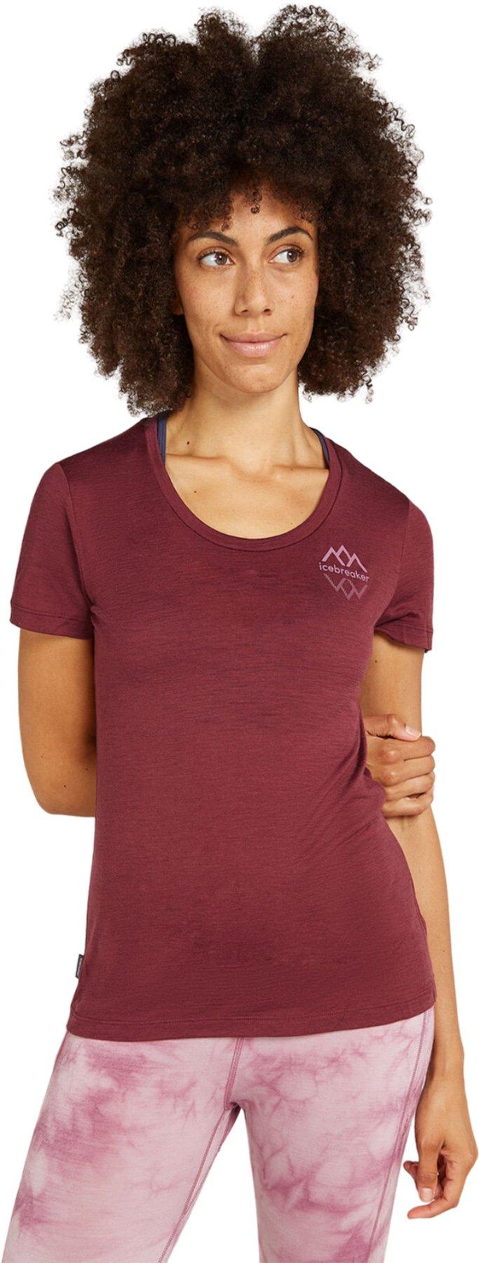 Product image for Merino 150 Tech Lite III Scoop Neck Icebreaker Logo Reflections Short Sleeve T-Shirt - Women's