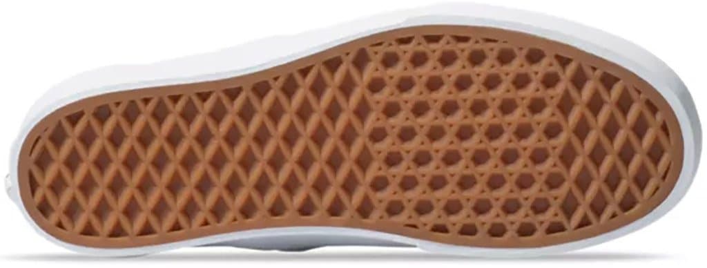 Numéro de l'image de la galerie de produits 4 pour le produit Chaussures Embossed Classic Slip-On Platform Unisexe