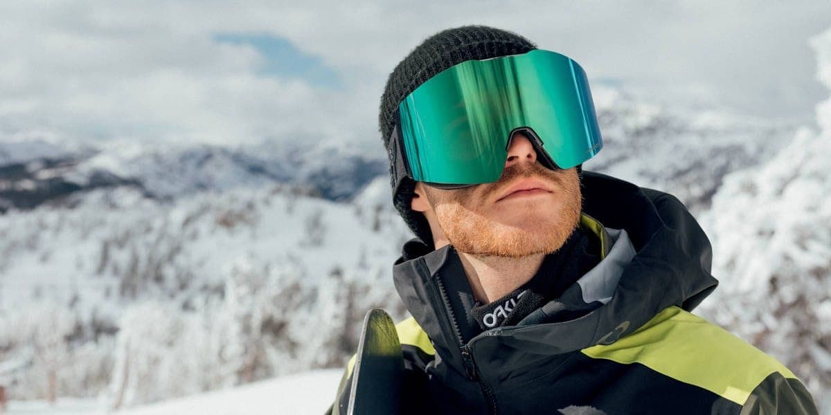 What to Wear Downhill Skiing