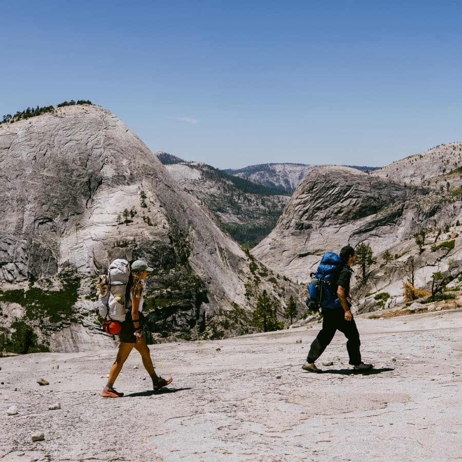 ALS_Image_TrendingBloc_Hiking_Mobile