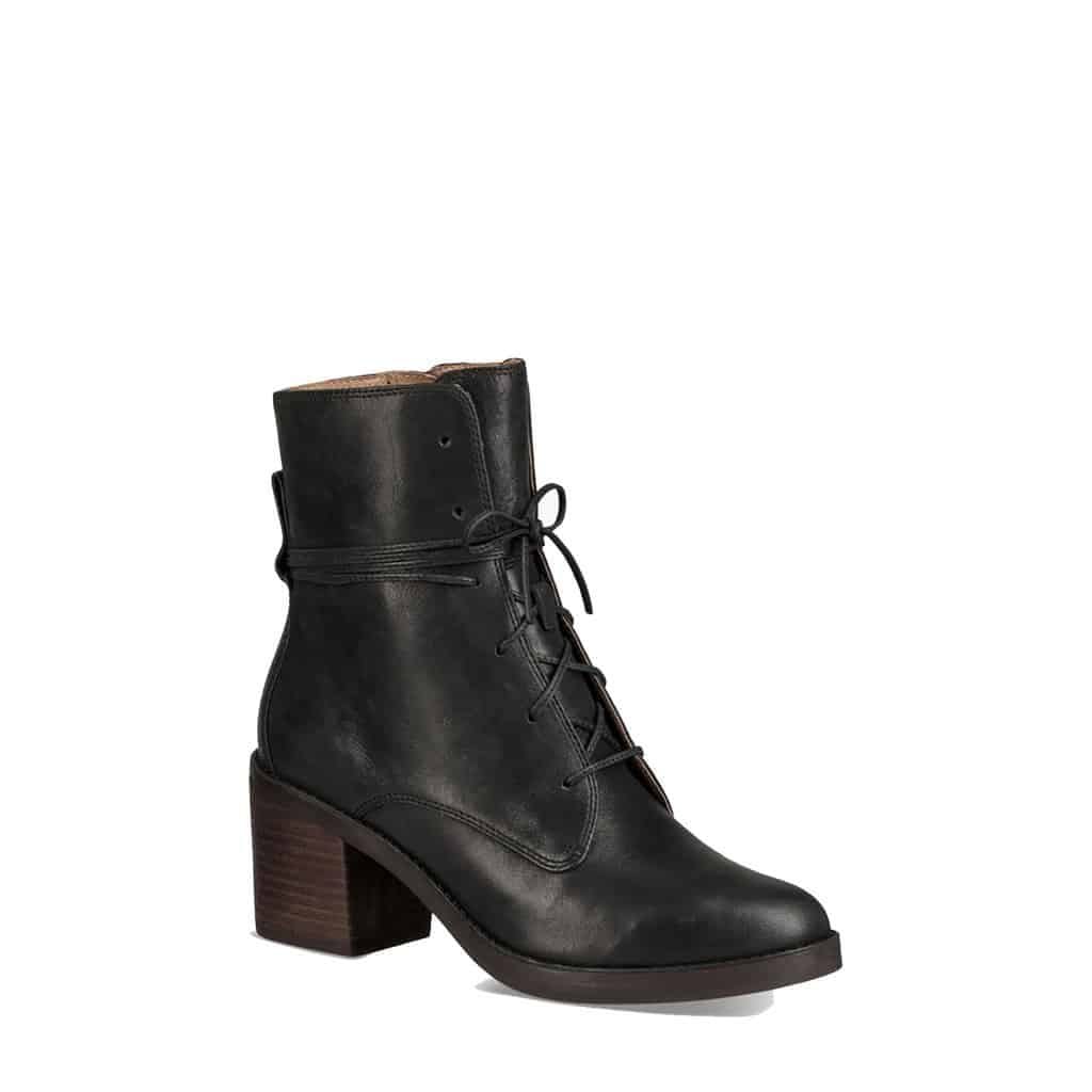 UGG-1018646_7EBlack_1024x1024.jpg