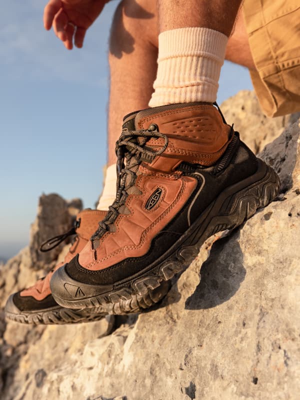 Menu Banner - Hiking Footwear A