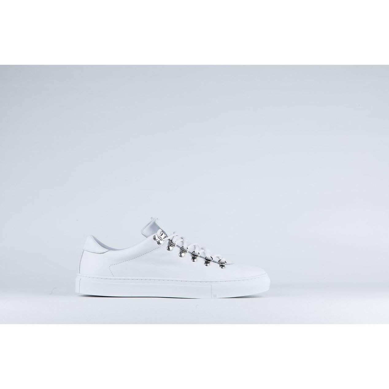 DMM-DI1801ML_7EWhite_20Nappa_1268x.jpg
