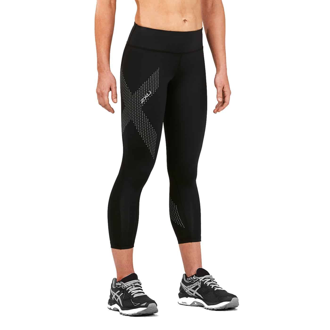 2xu-wa3516b_black-dotted-reflective-logo.jpg