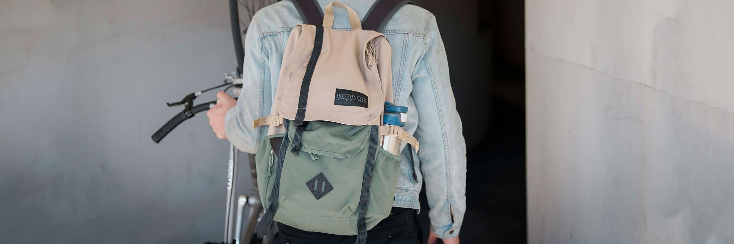 5 Backpacks Made For the Urban Commuter