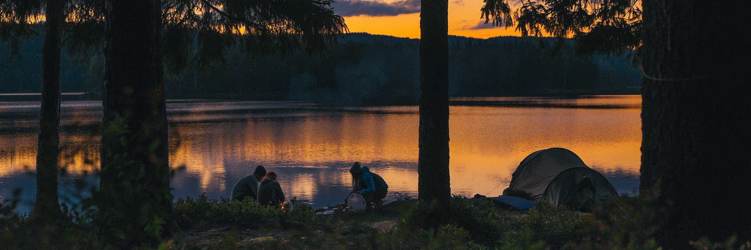 Top 7 Easy Fire Starting Hacks For Camping