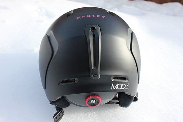 altitude-sports-blog-oakley-mod3-helmet-photo-2.jpg