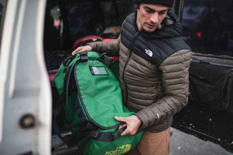 TNF_FW20_Holiday_Outdoor-Smith-291-768x512.jpg