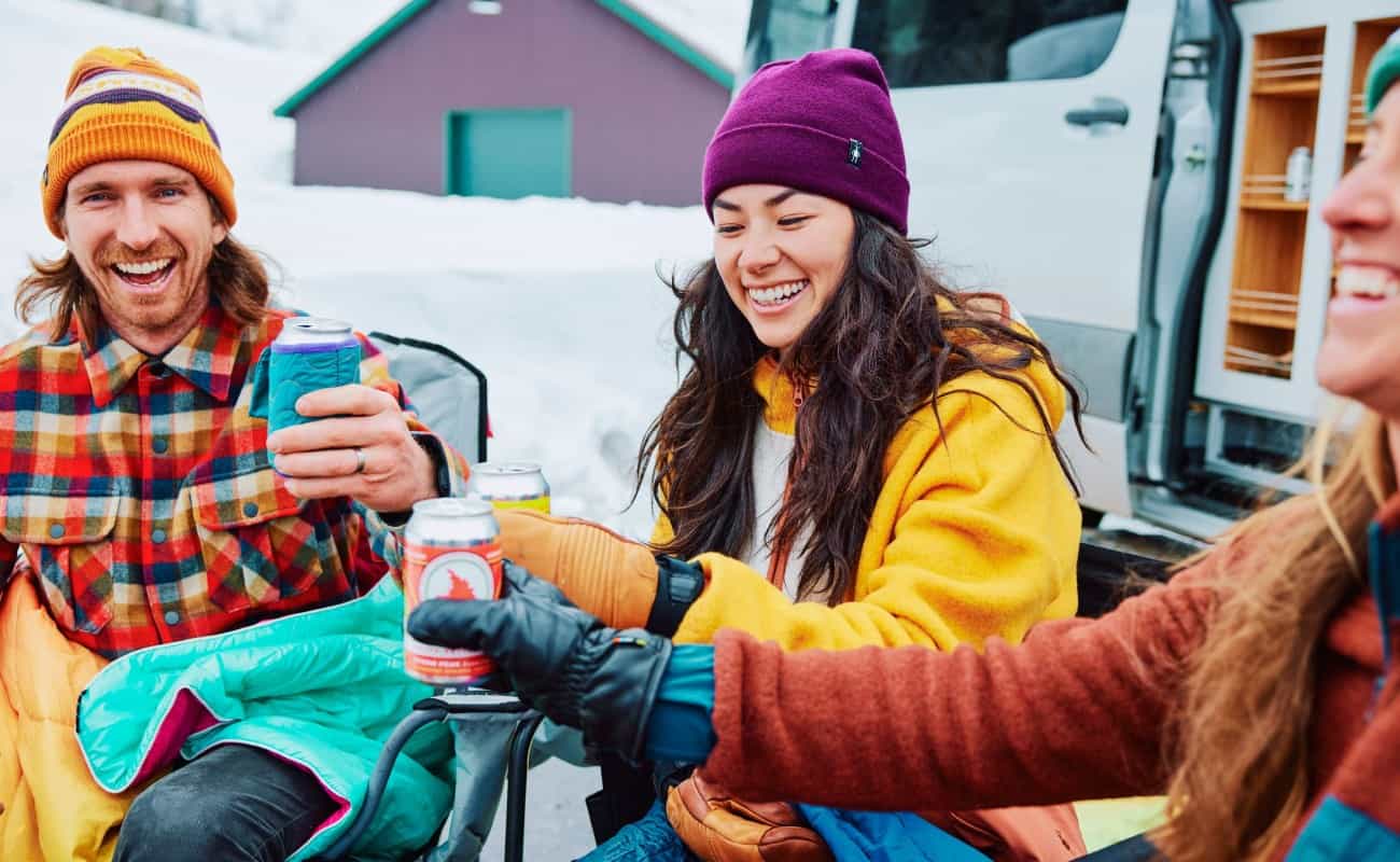 6 Essentials for Après-Ski: Packing List & Outfit ideas