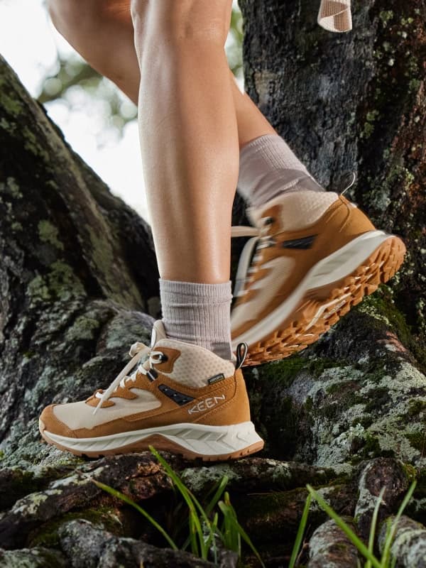 TLH_Image_CollectionGrid_HikingFootwear