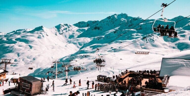 best-gifts-skiers-snowboarders01-768x387.jpg