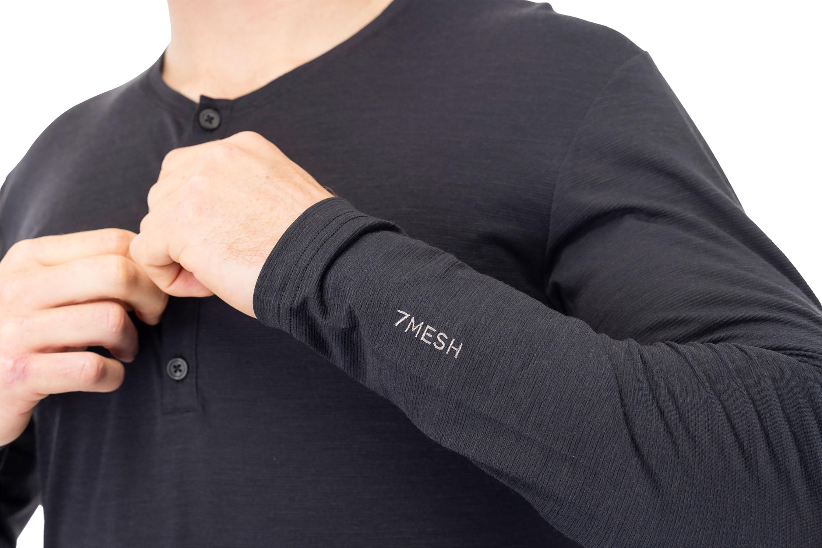 Product gallery image number 3 for product Chandail à col boutonné à manches longues en mérinos Desperado - Homme