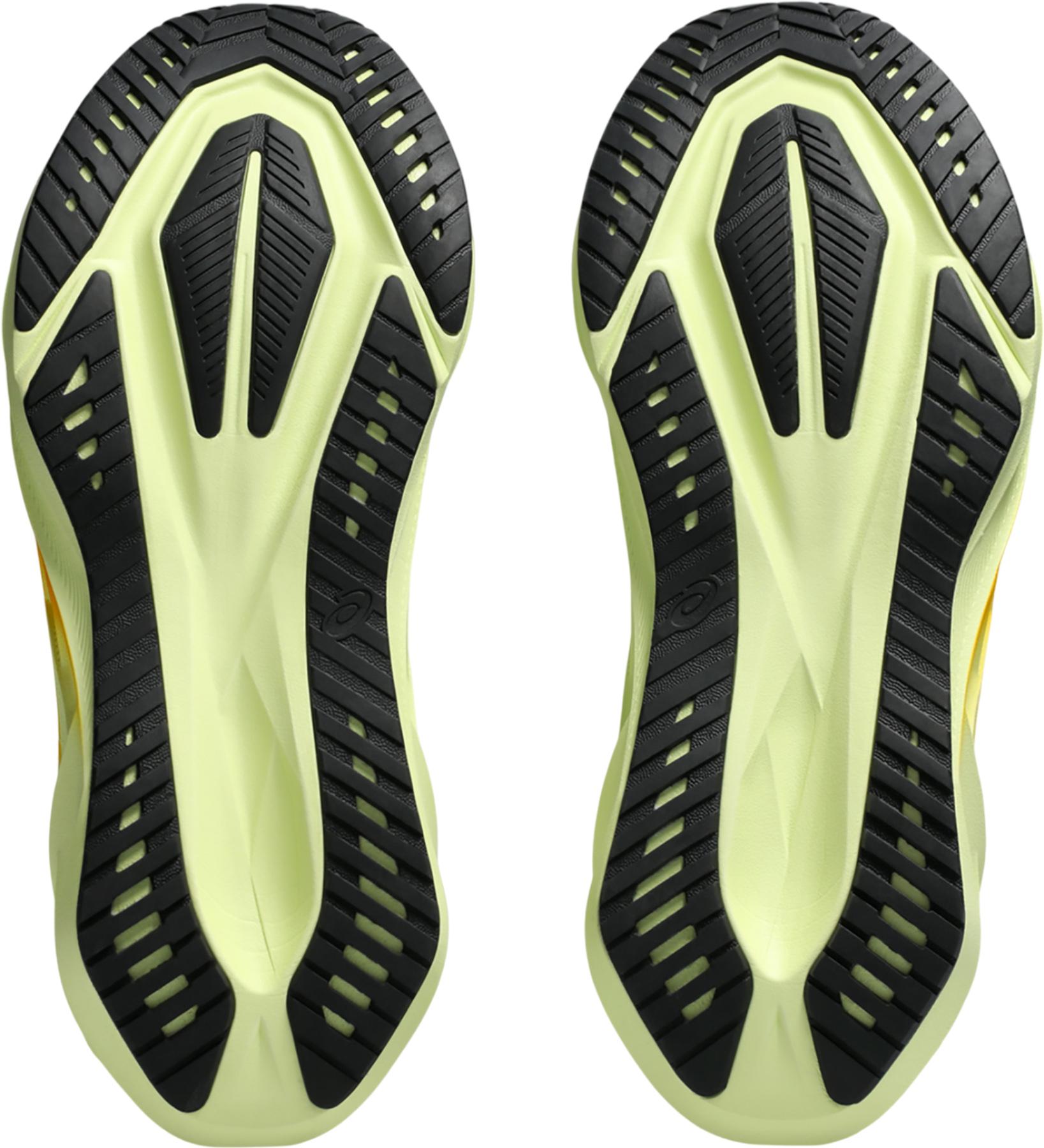 Product gallery image number 4 for product Novablast 5 Running Shoes - Men's