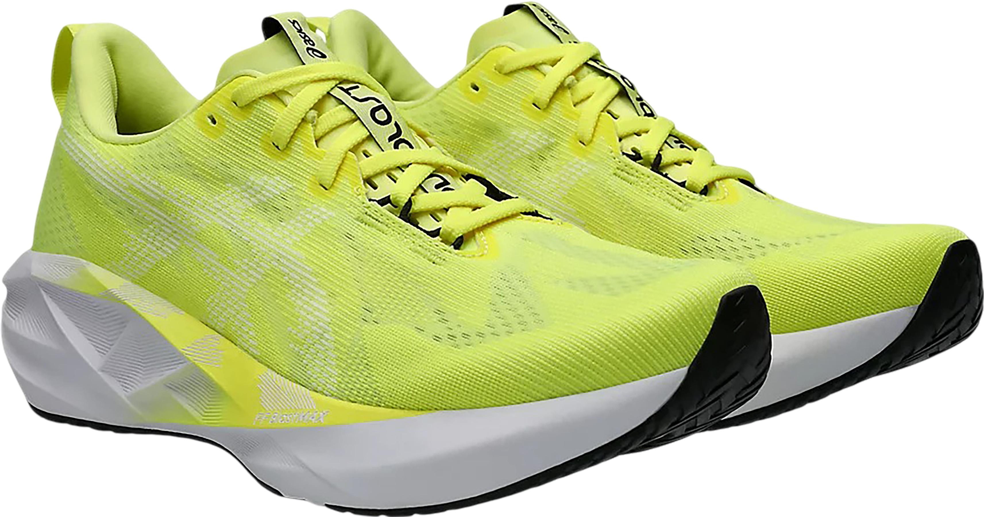 Product gallery image number 3 for product Novablast 5 Running Shoes - Men's