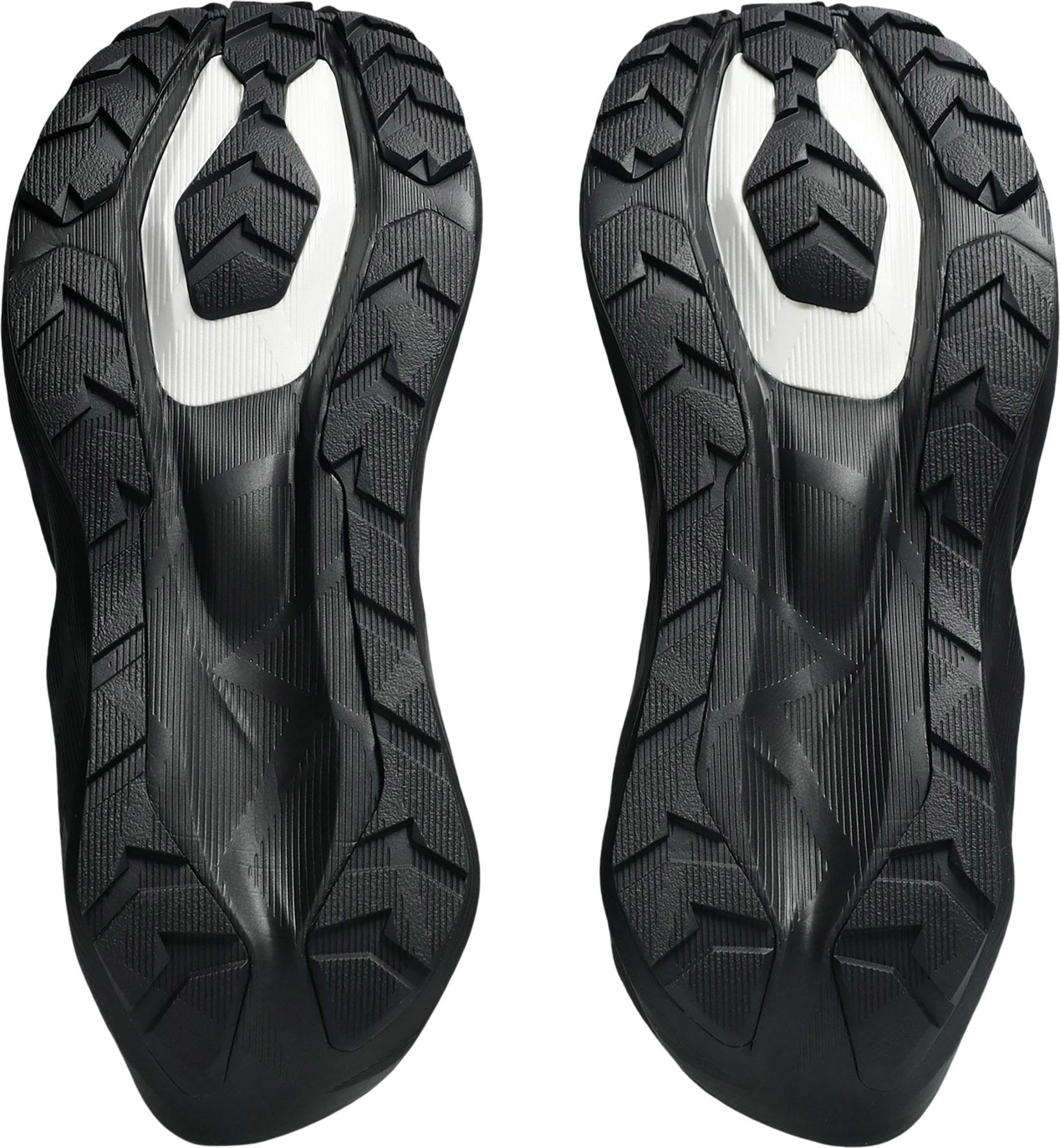 Product gallery image number 2 for product NOVABLAST 6 GTX Running Shoes - Men's