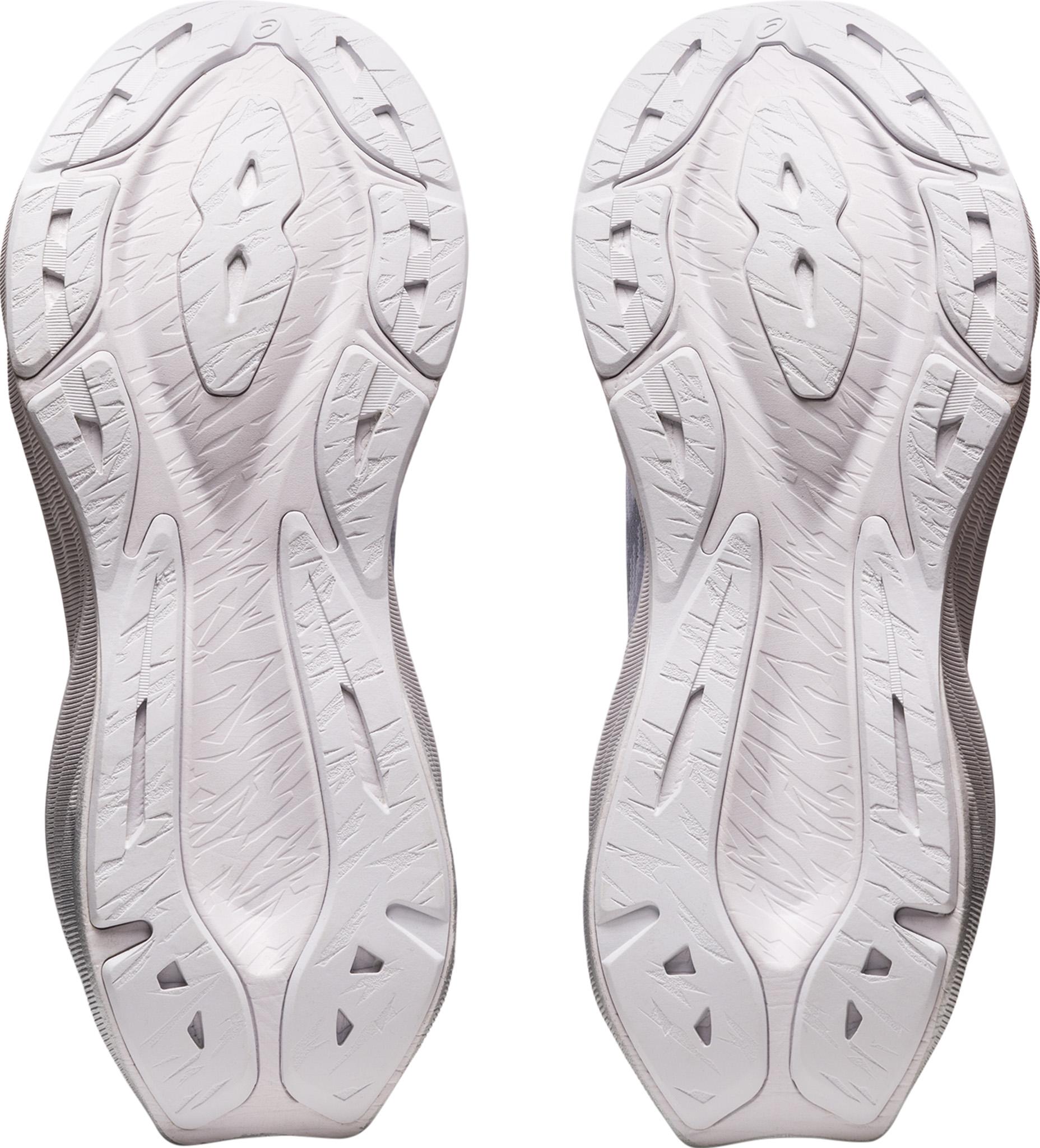 Product gallery image number 3 for product Novablast 3 Road Running Shoes - Women's