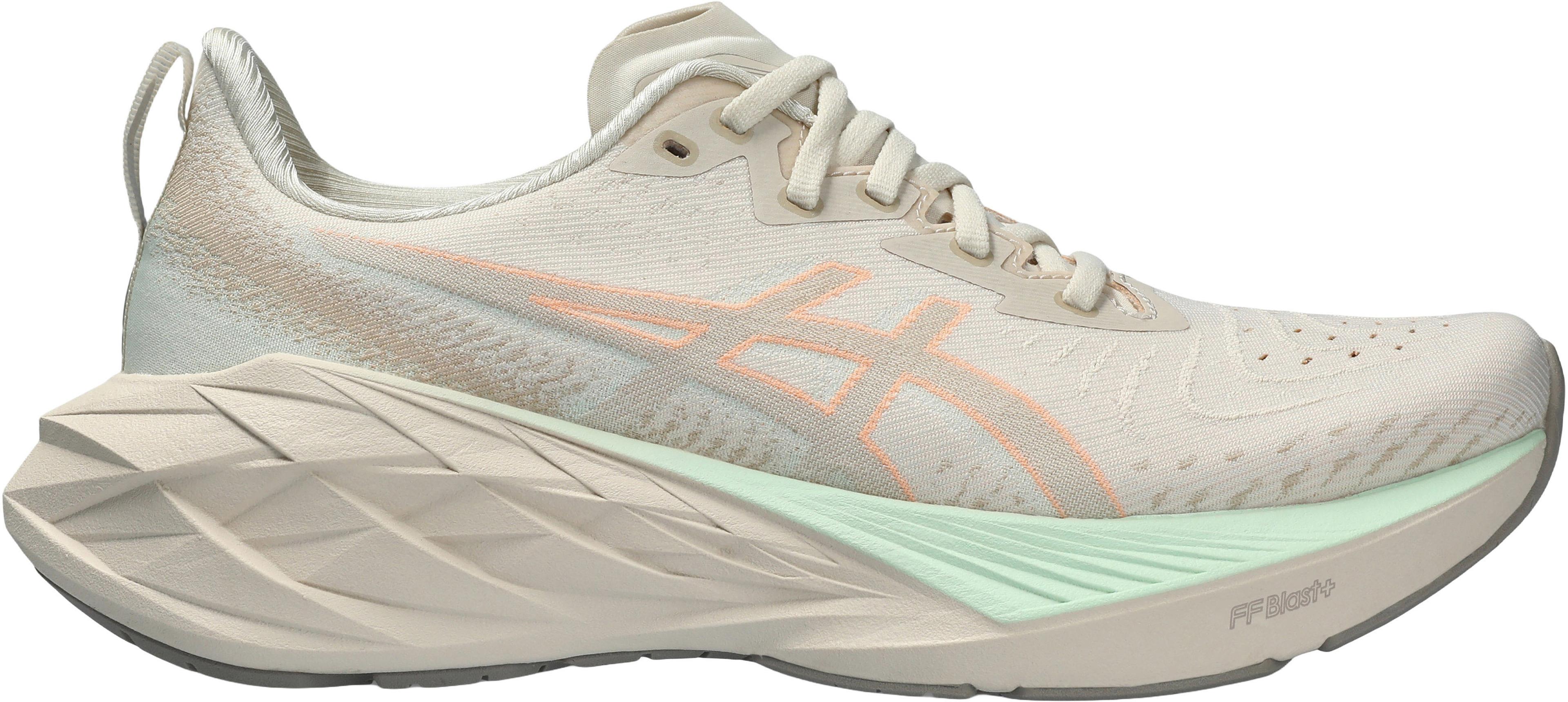 Numéro de l'image de la galerie de produits 6 pour le produit Souliers de course Novablast 4 - Femme