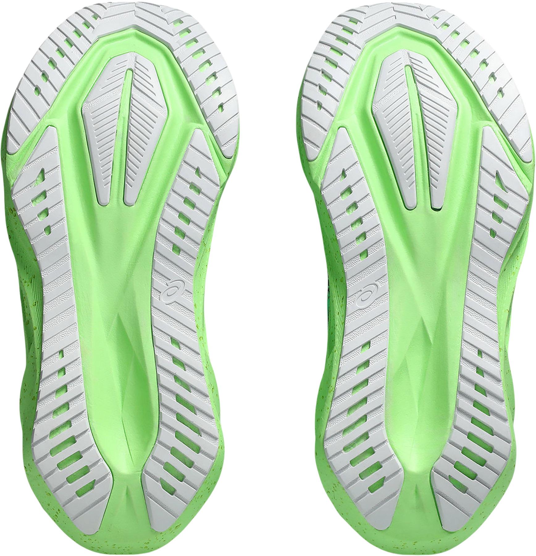 Product gallery image number 2 for product Novablast 5 Ekiden Road Running Shoes - Women's