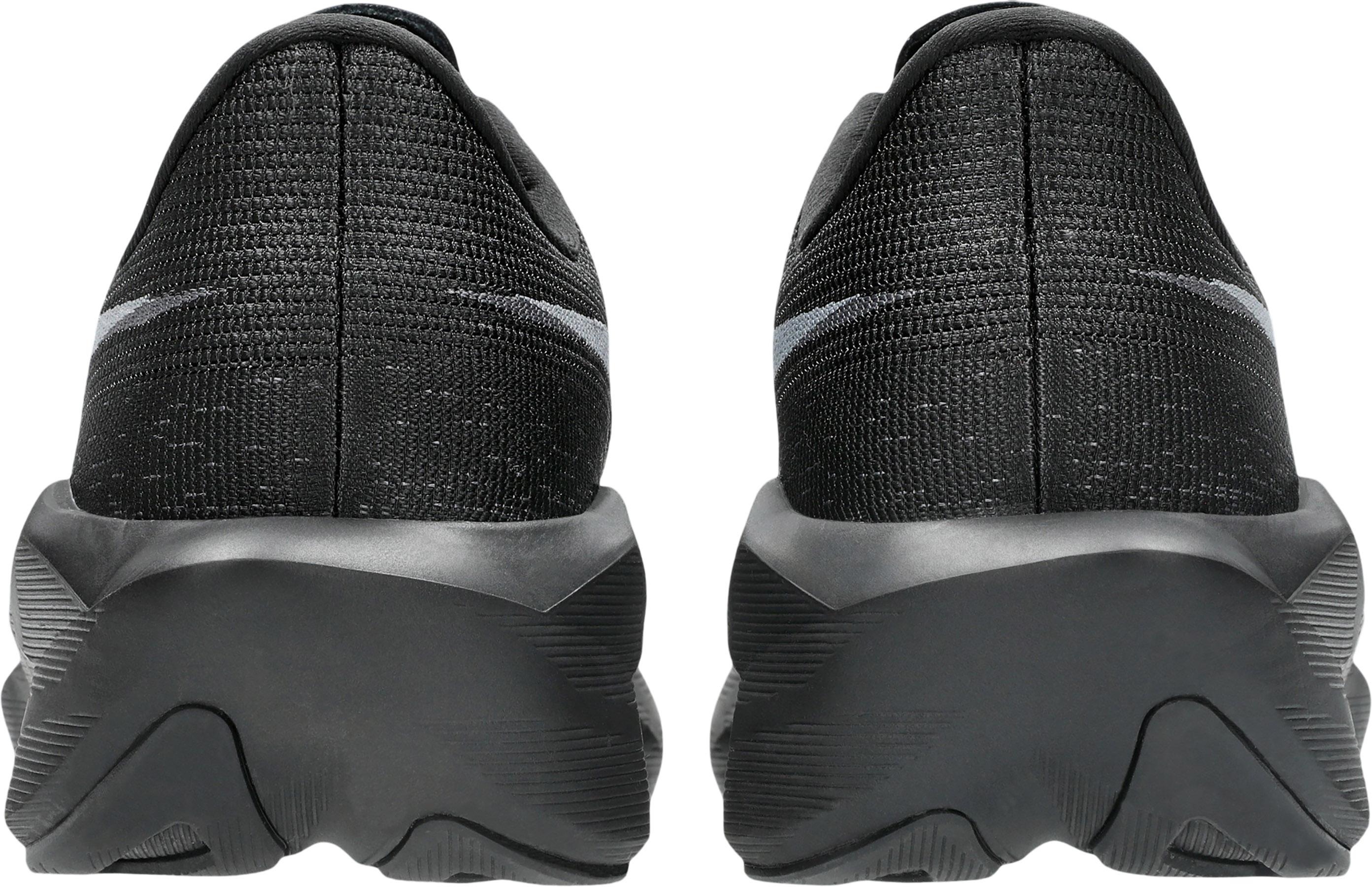 Product gallery image number 2 for product Novablast 6 Running Shoes - Women's