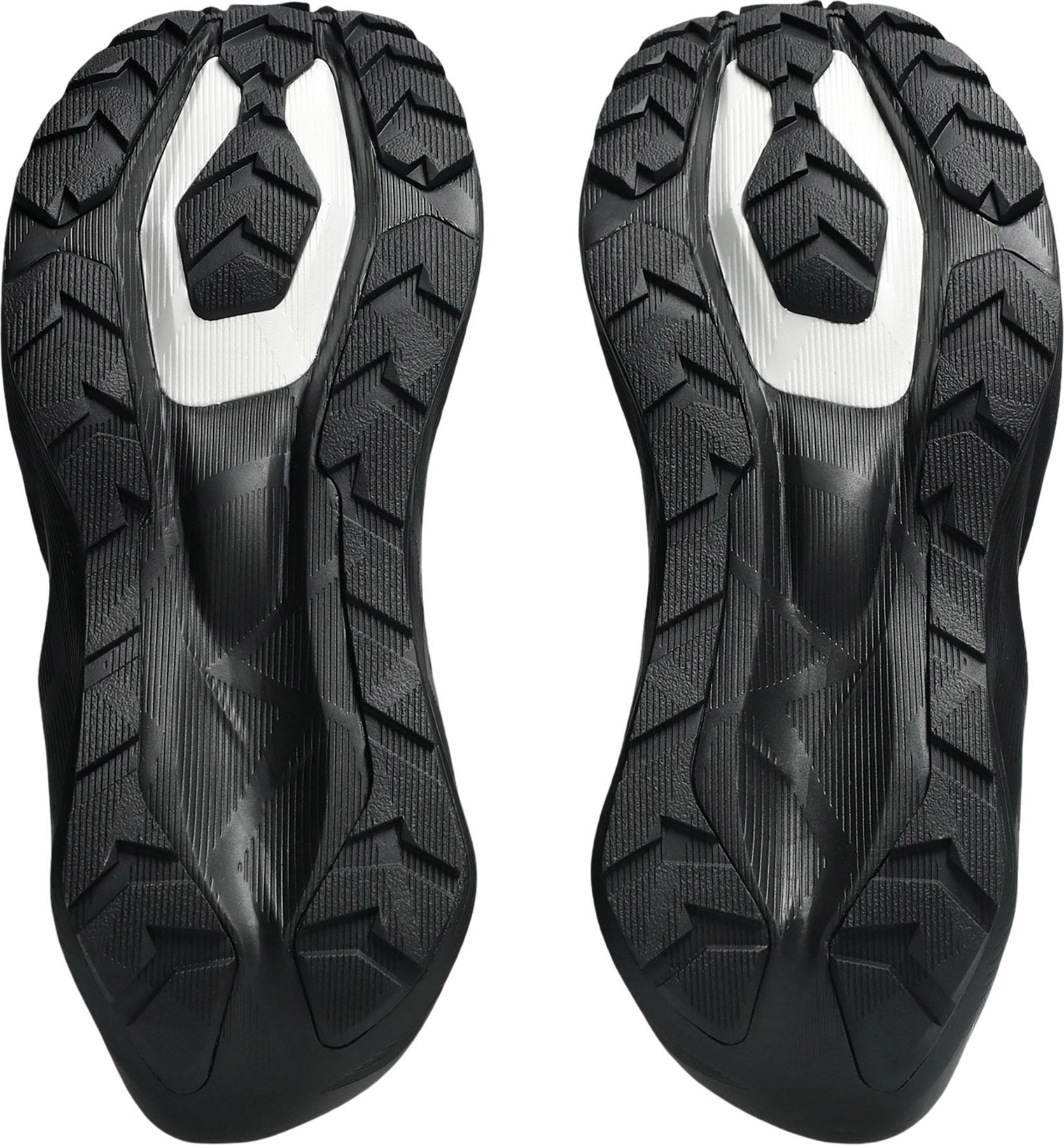 Product gallery image number 2 for product NOVABLAST 6 GTX Running Shoes - Women's