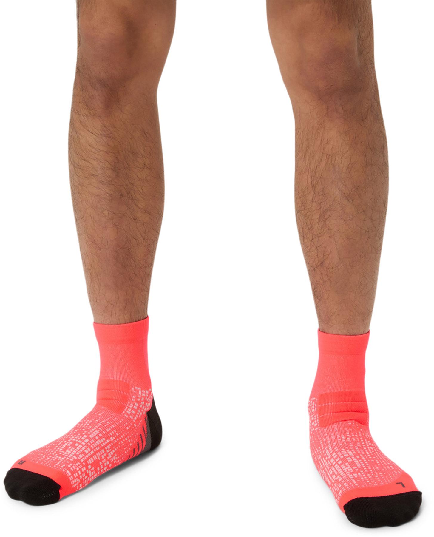 Numéro de l'image de la galerie de produits 2 pour le produit Chaussettes quart de course Performance - Unisexe