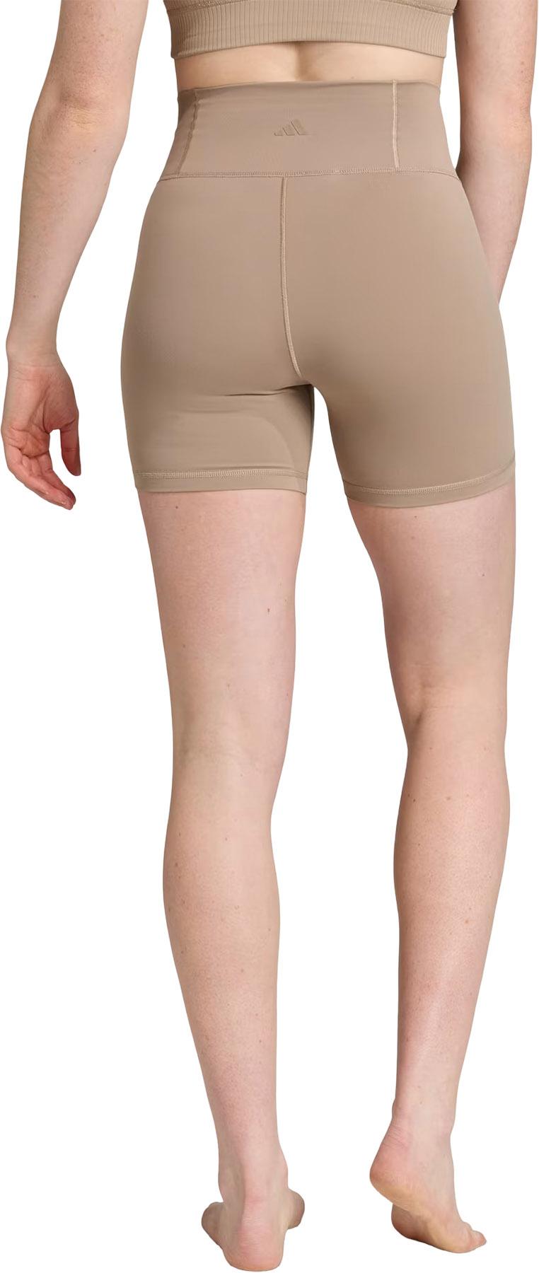 Numéro de l'image de la galerie de produits 2 pour le produit Legging court All Me 5" - Femme
