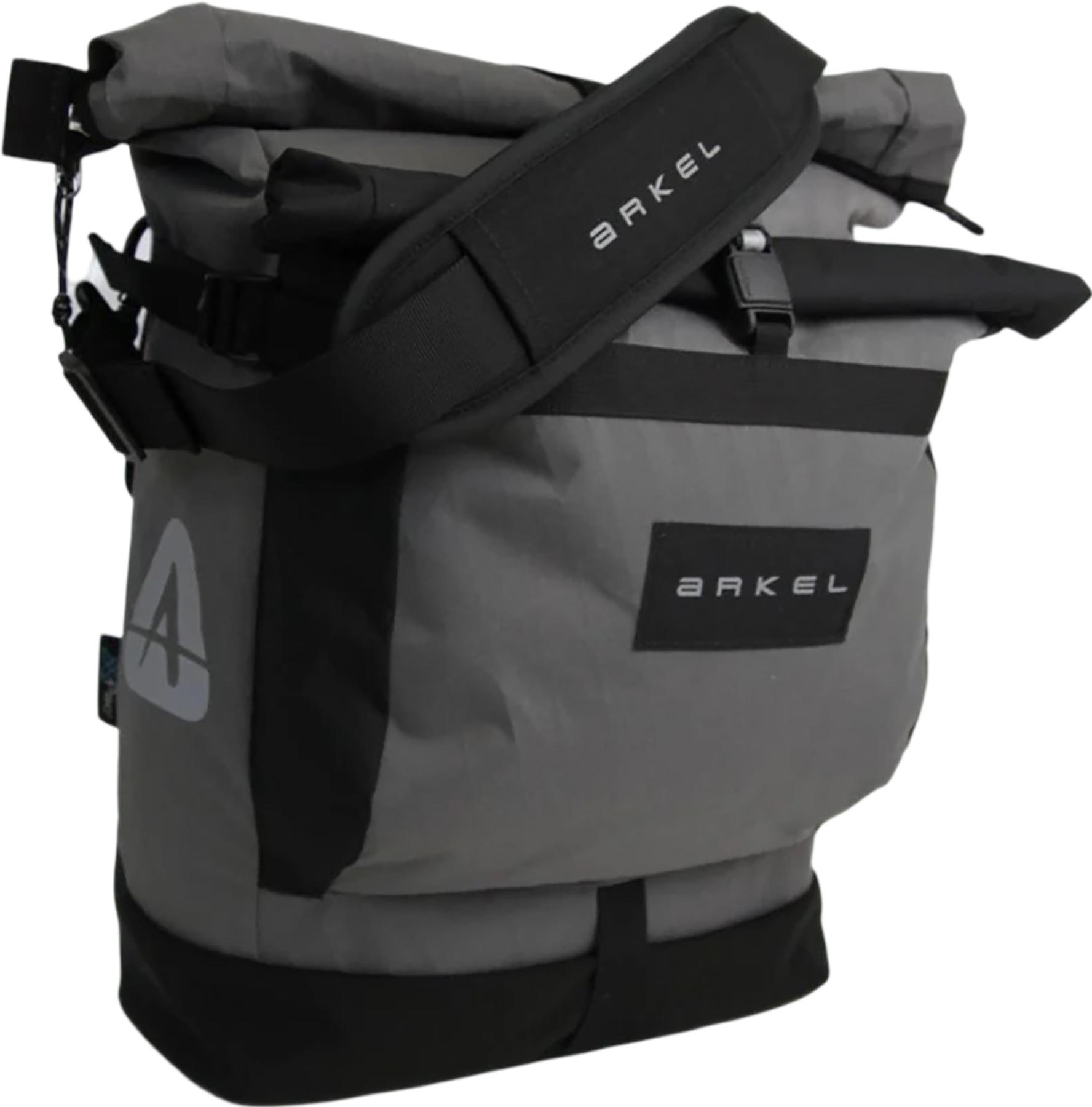 Numéro de l'image de la galerie de produits 2 pour le produit Sacoche de vélo urbain étanche Metropolitan EXP Limited Edition 25L