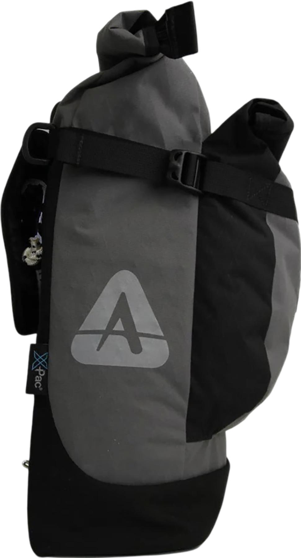 Numéro de l'image de la galerie de produits 6 pour le produit Sacoche de vélo urbain étanche Metropolitan EXP Limited Edition 25L