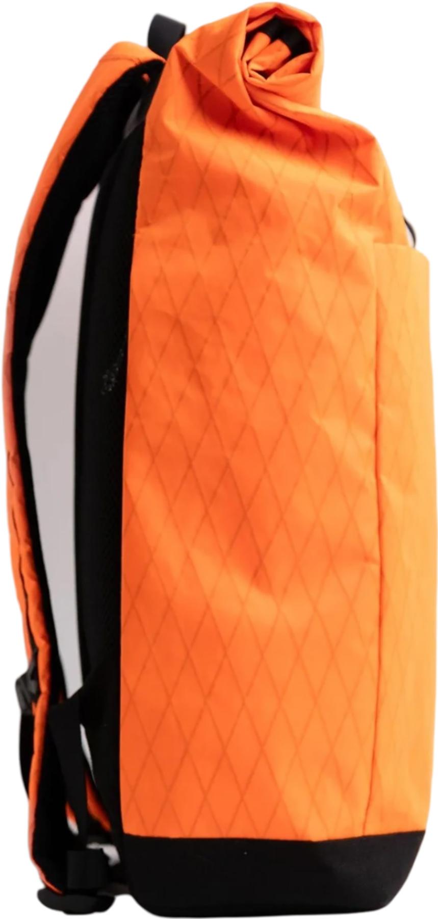 Numéro de l'image de la galerie de produits 4 pour le produit Sac à dos à fermeture enroulable Signature D 26L