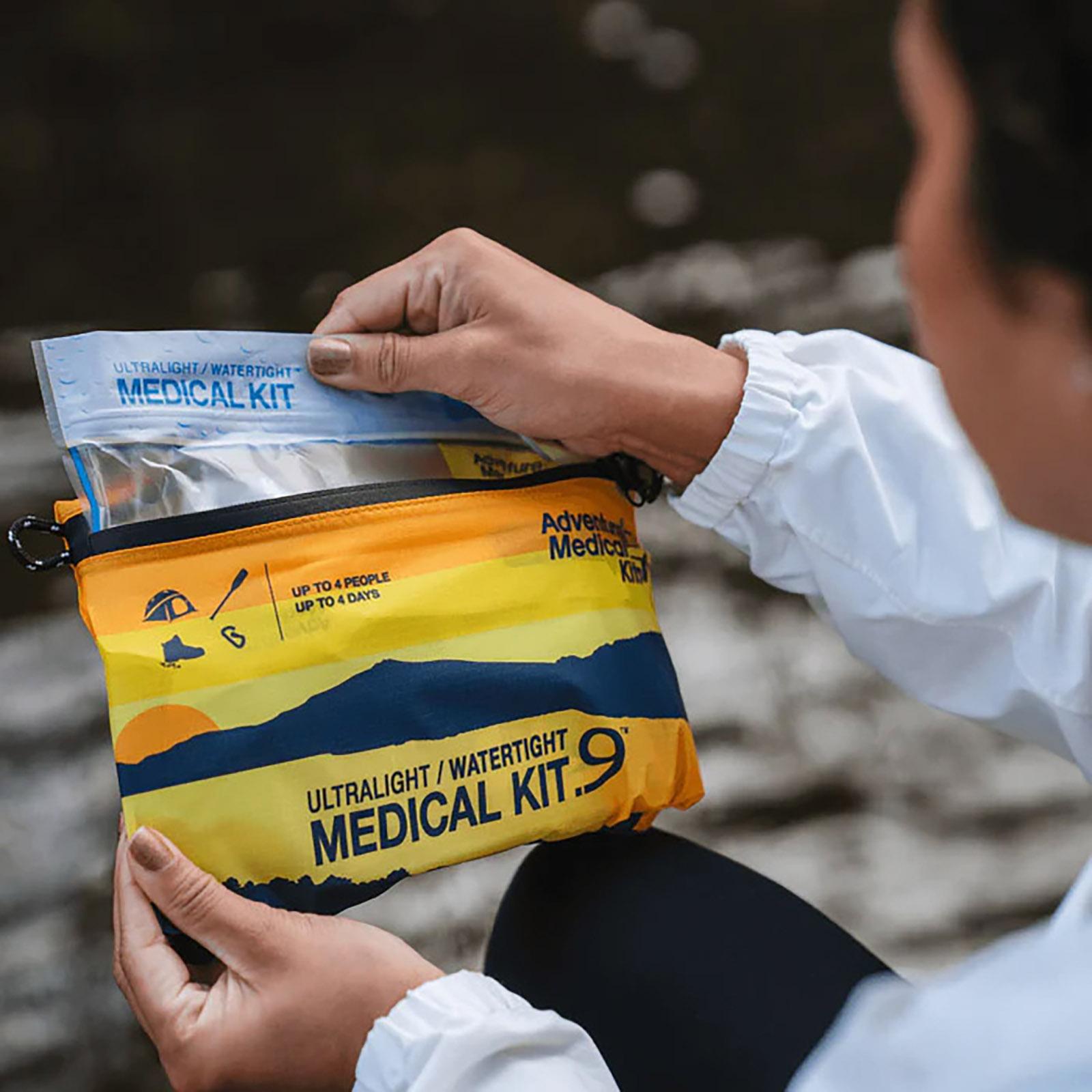 Product gallery image number 3 for product Ultralight/Watertight .9 Medical Kit