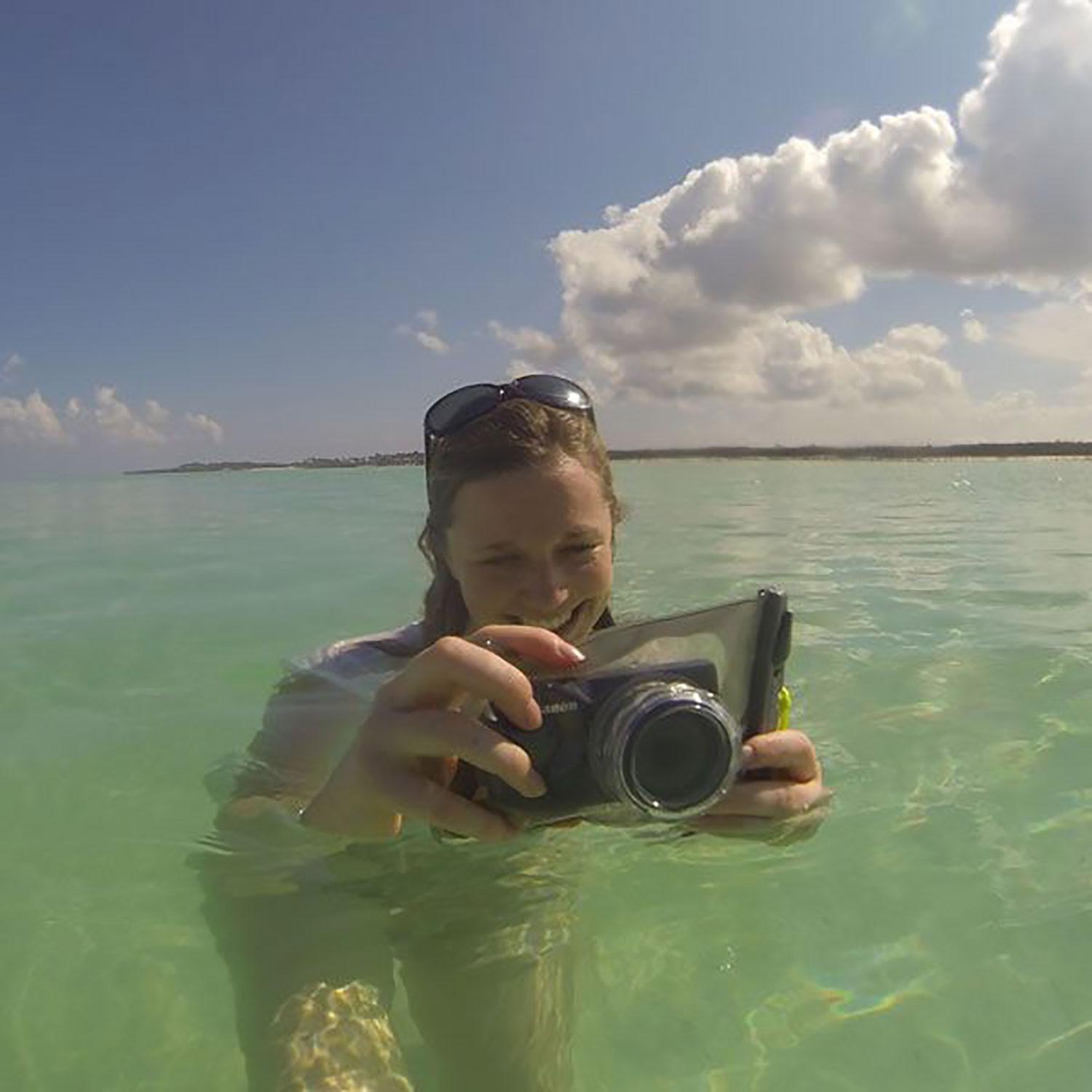 Product gallery image number 4 for product Mini Camera Case W Hard Lens