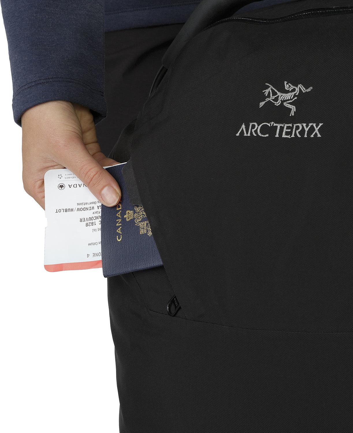 Product gallery image number 8 for product V80 Rolling Duffle