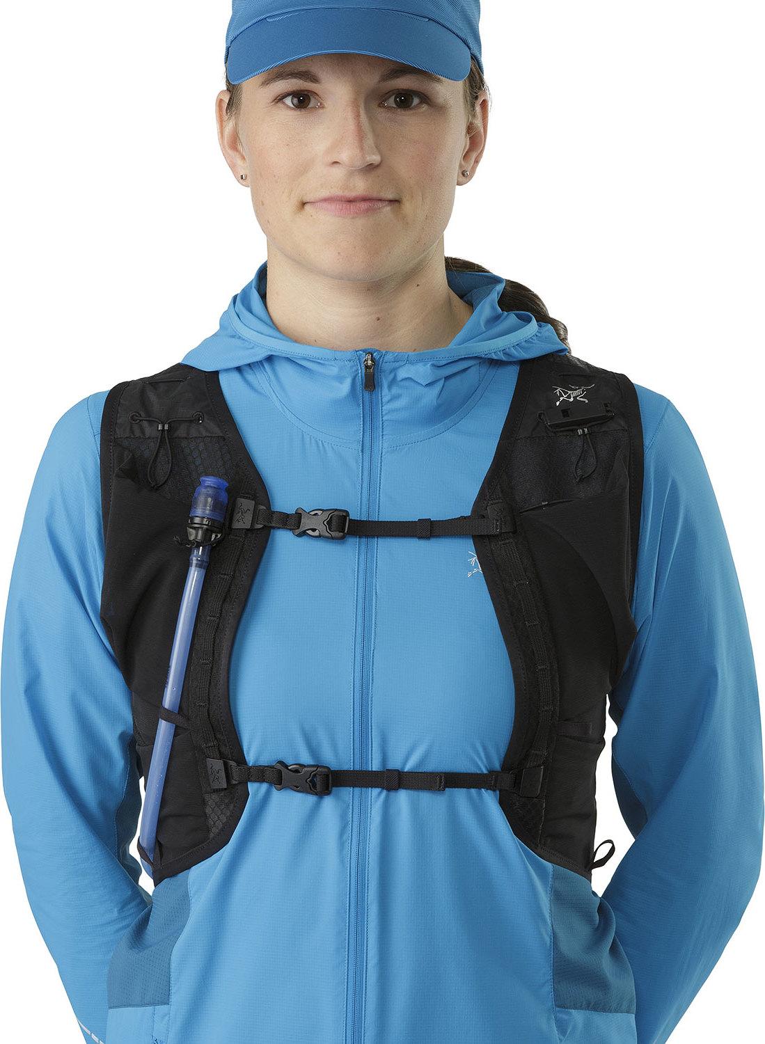 Product gallery image number 9 for product Norvan 7 Hydration Vest - Unisex