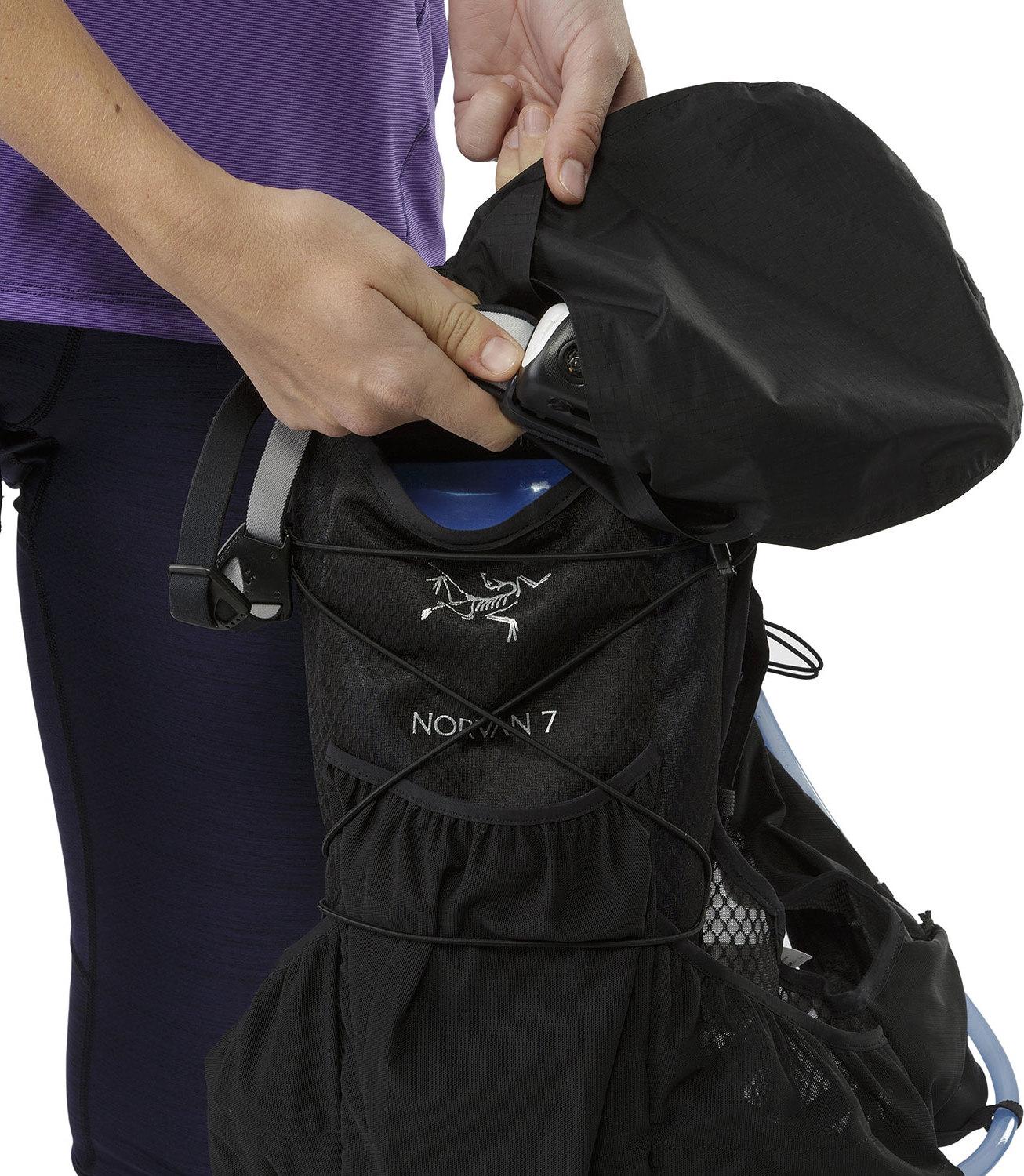 Product gallery image number 5 for product Norvan 7 Hydration Vest - Unisex