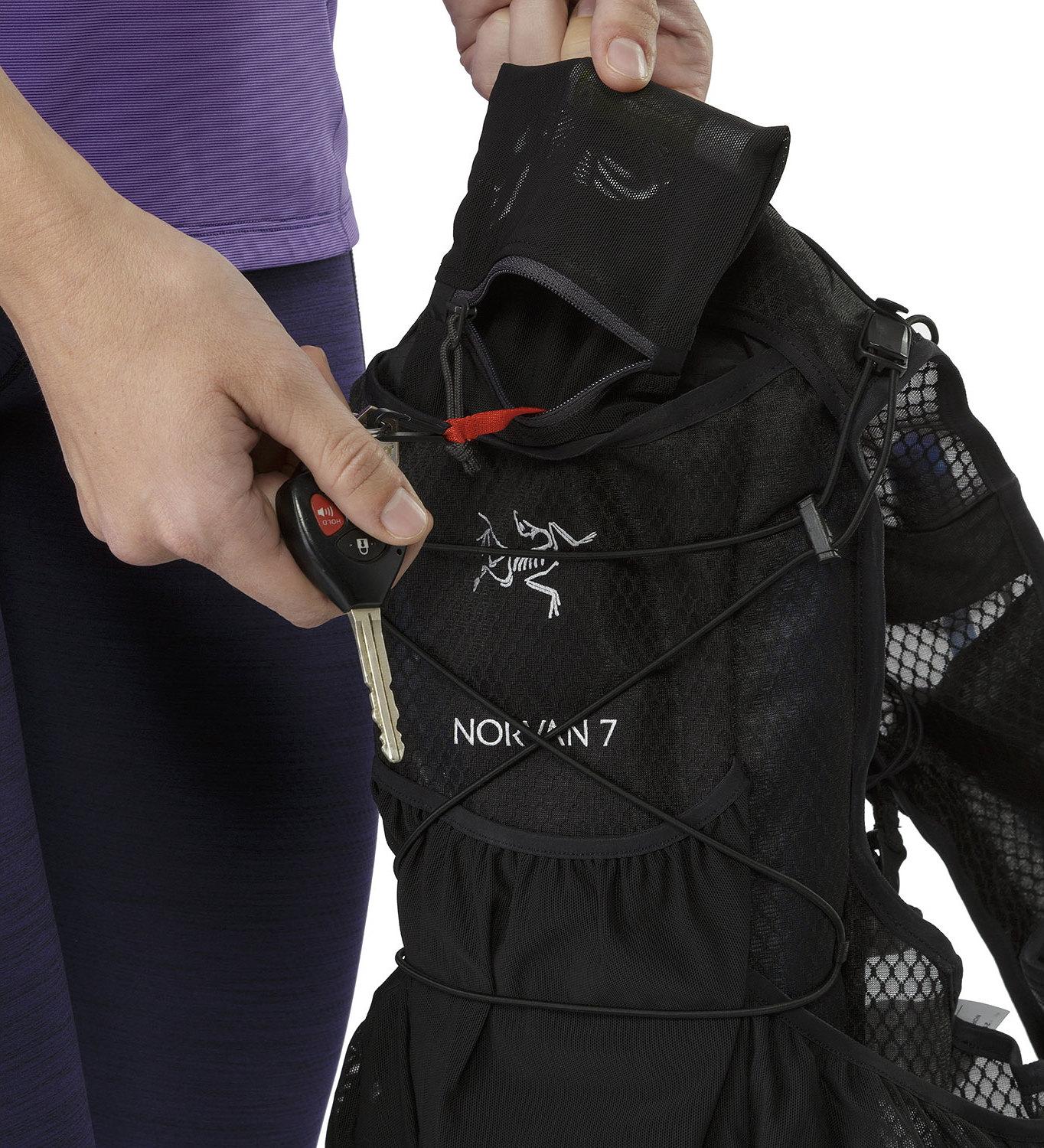 Product gallery image number 4 for product Norvan 7 Hydration Vest - Unisex