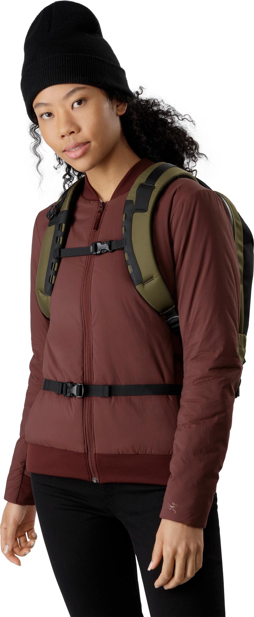 Product gallery image number 2 for product Arro 16 Backpack