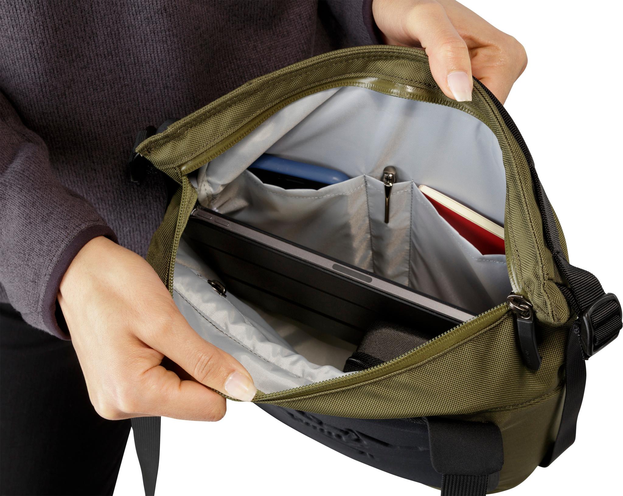 Product gallery image number 7 for product Arro 8 Shoulder Bag