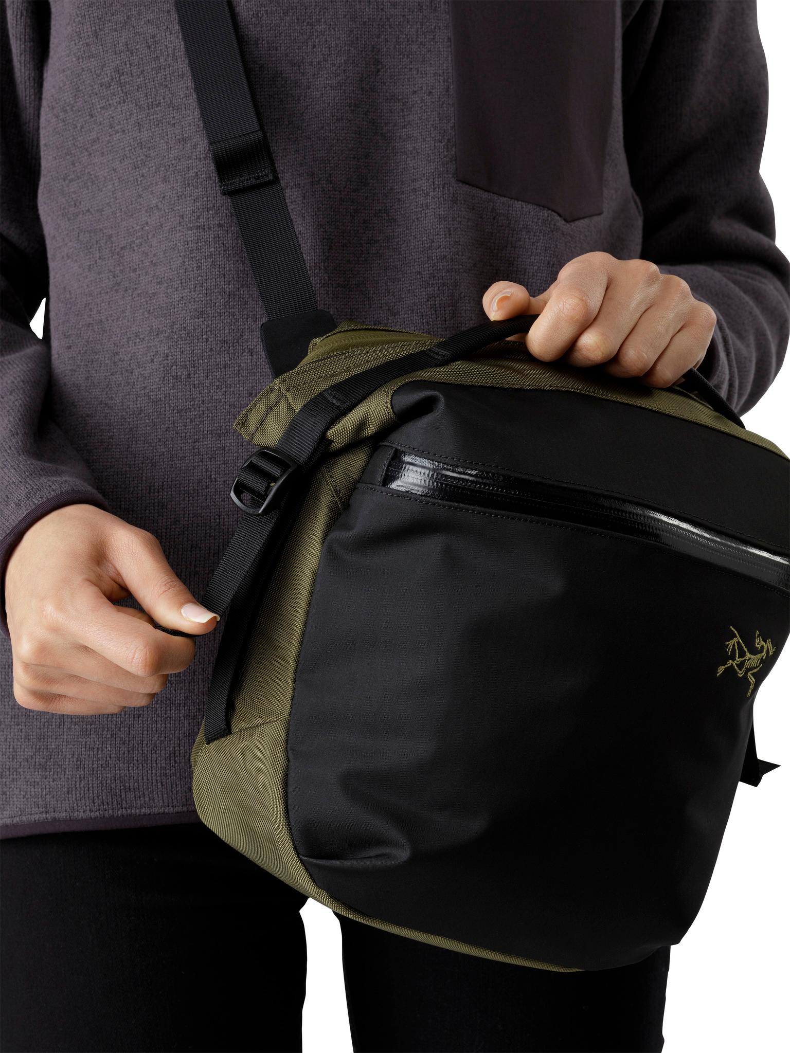 Product gallery image number 10 for product Arro 8 Shoulder Bag