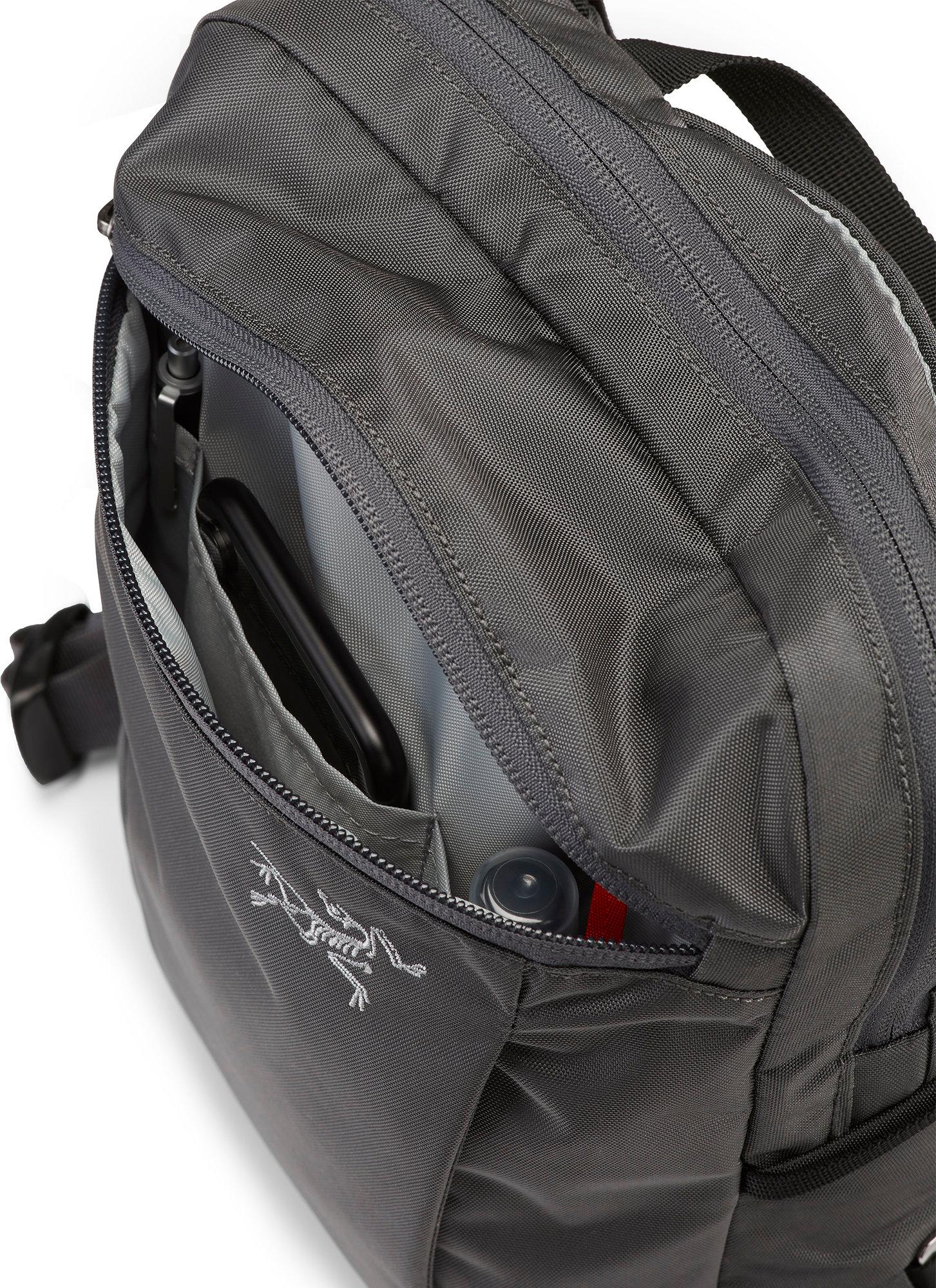 Product gallery image number 4 for product Mantis Sling Pack - Unisex