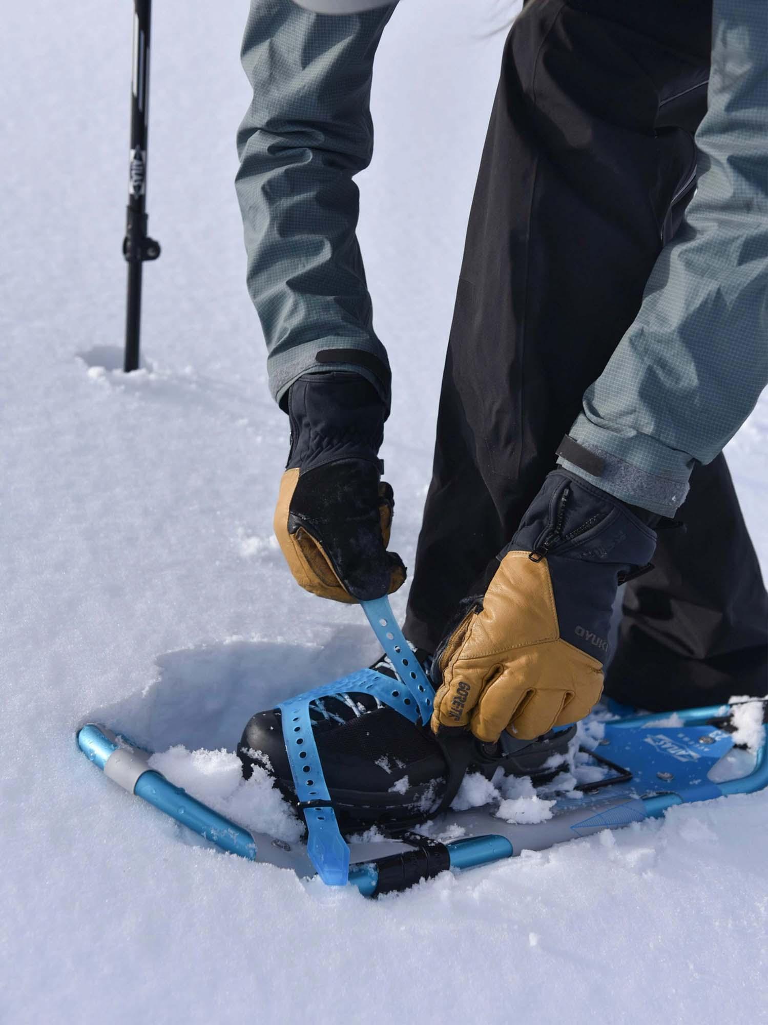 Product gallery image number 2 for product Access 23 inches Trail Walking Snowshoes - Women's