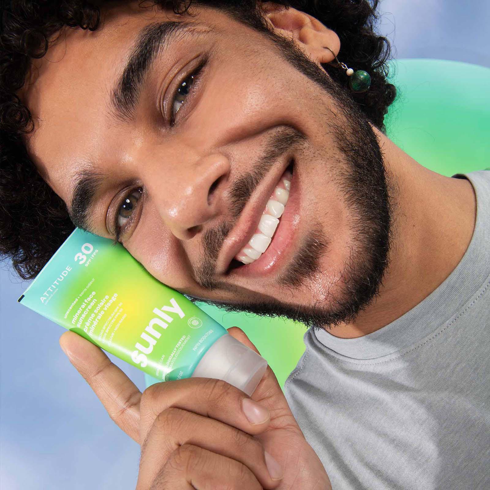 Product gallery image number 2 for product Crème solaire minérale pour le visage FPS 30