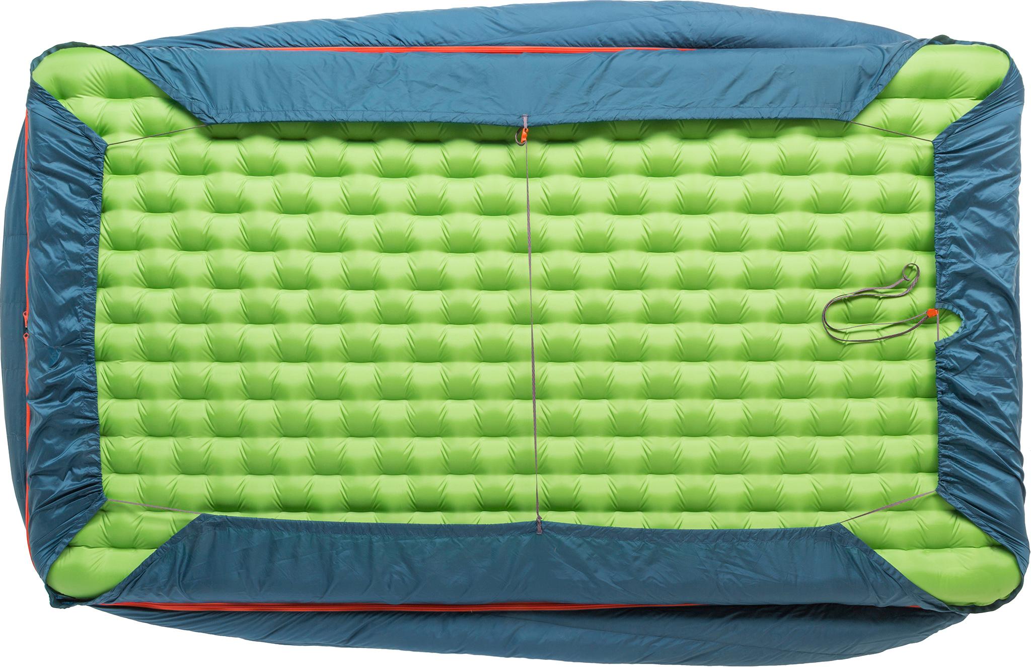 Product gallery image number 2 for product King Solomon 20˚ Sleeping Bag - Double Wide 40 In