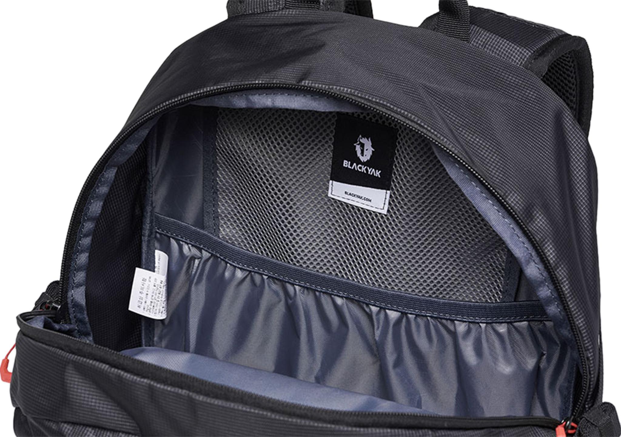 Product gallery image number 7 for product Modelo Day Backpack 28L