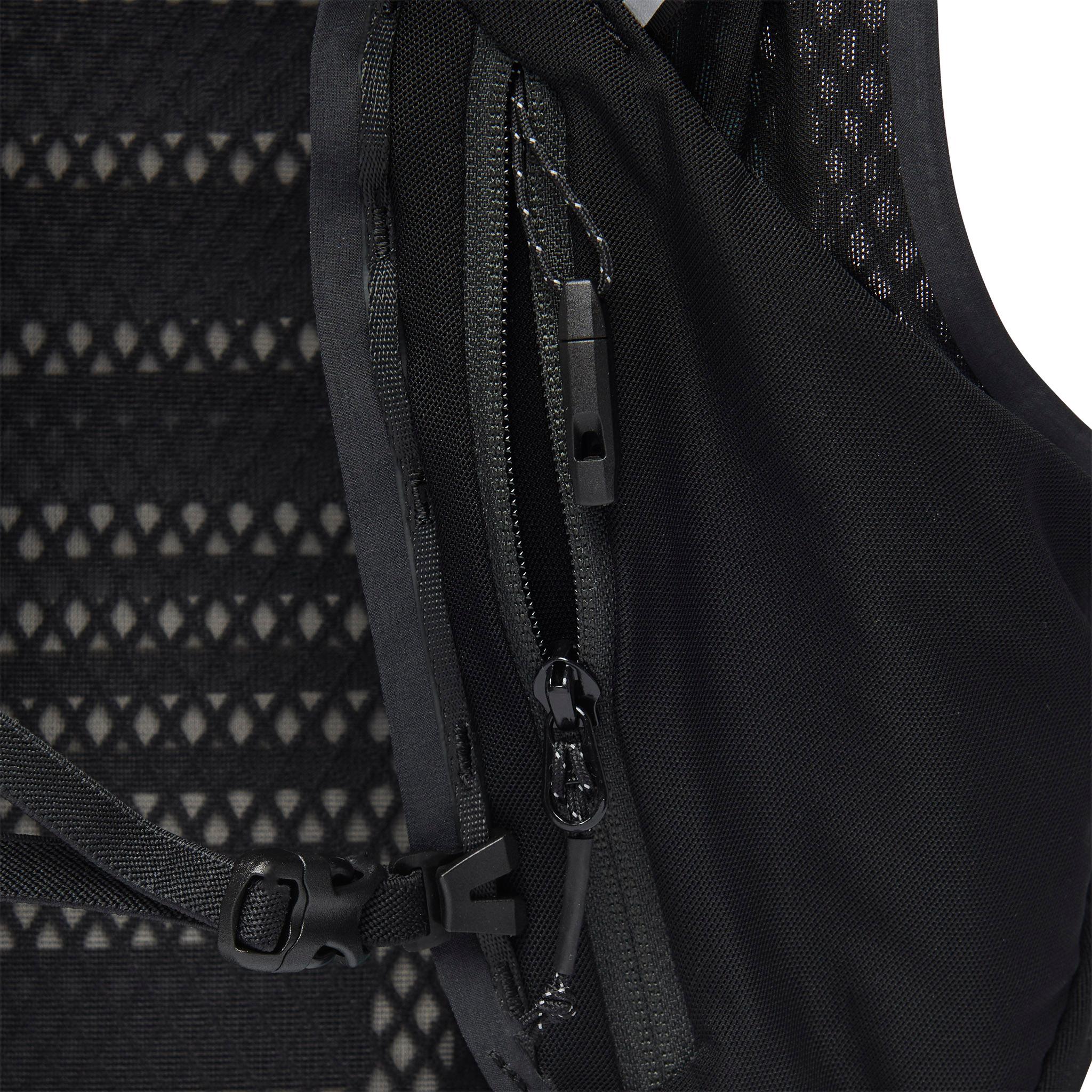Product gallery image number 9 for product Distance Backpack 15L - Women's