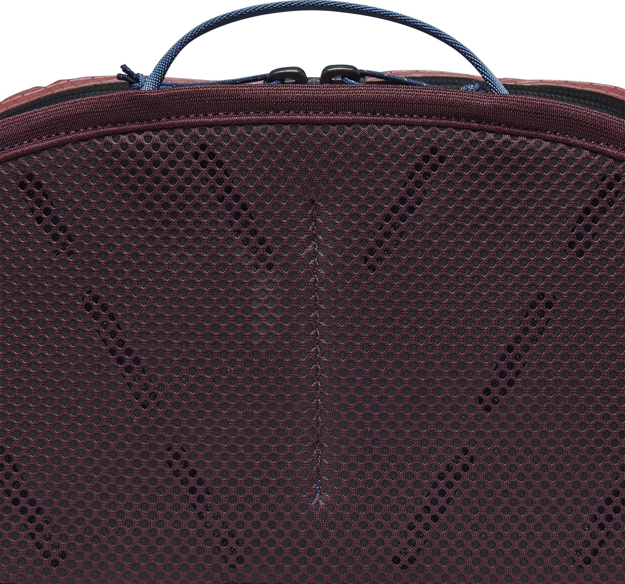 Product gallery image number 4 for product Pursuit Waist Pack 6L