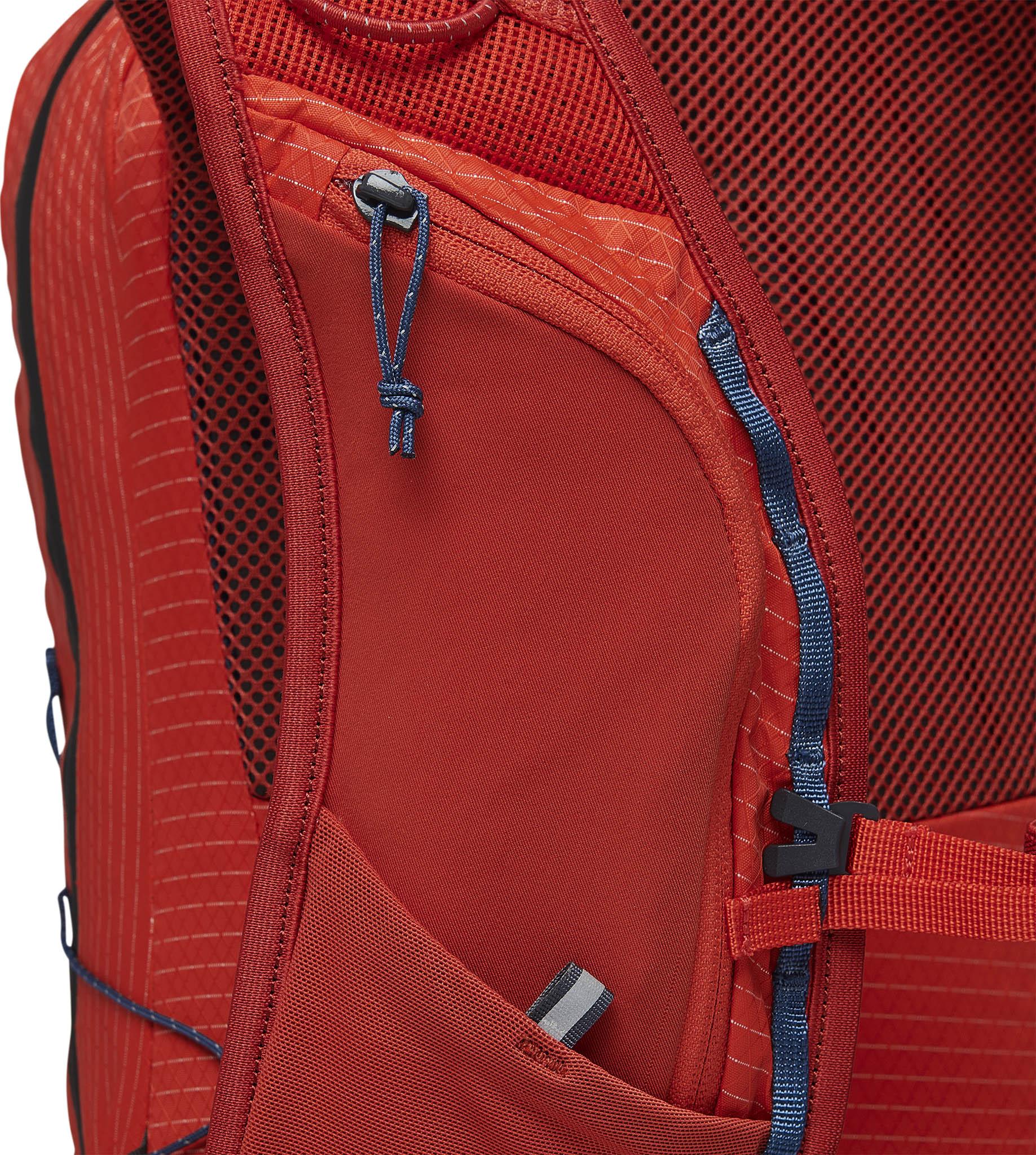 Product gallery image number 5 for product Pursuit Day Pack 15L