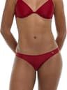 Colour: Cranberry