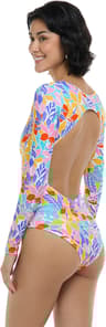 Colour: Multi